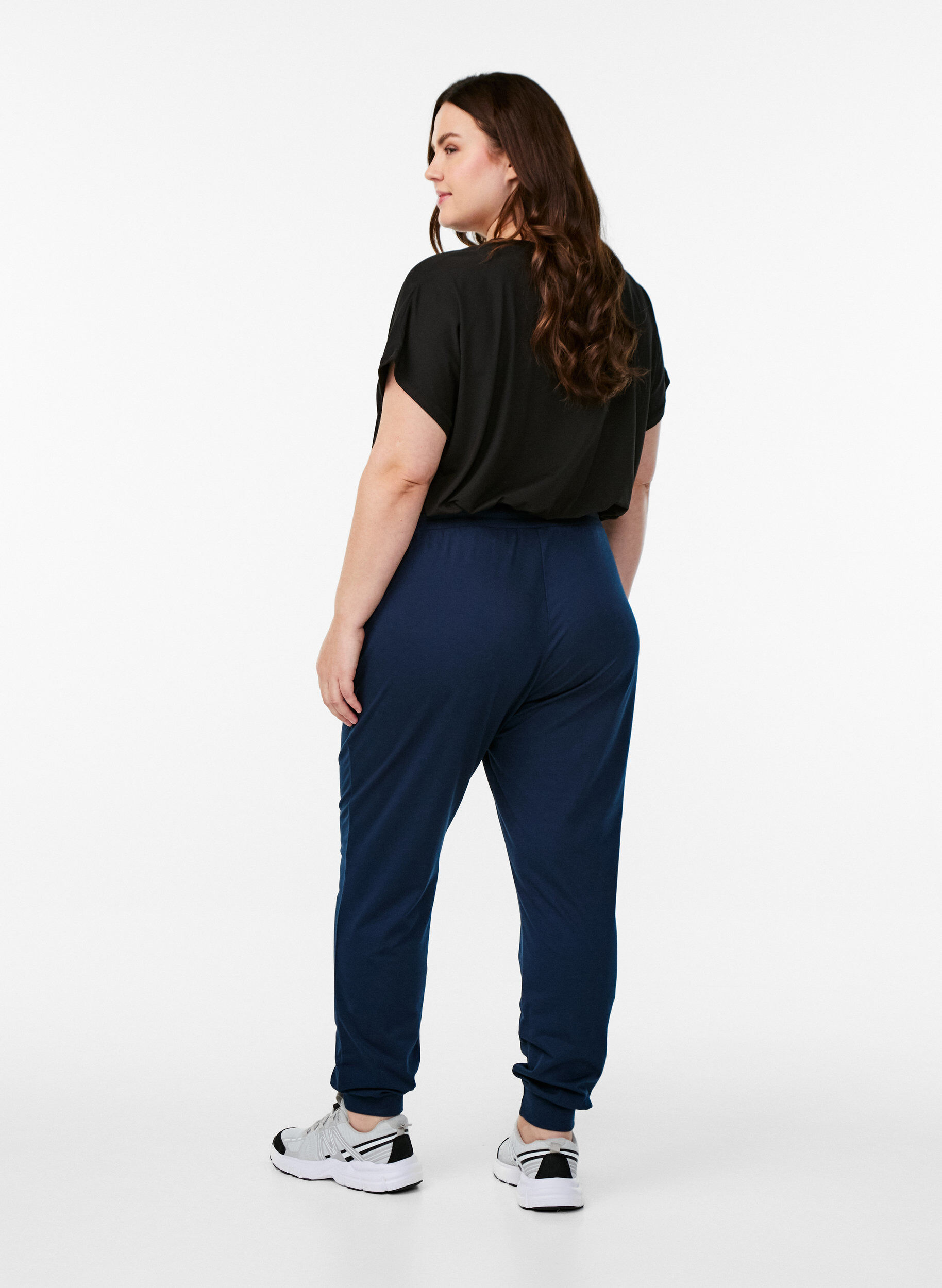 ZizziLockere Trainingshose mit Taschen, Blau, Model image number 1