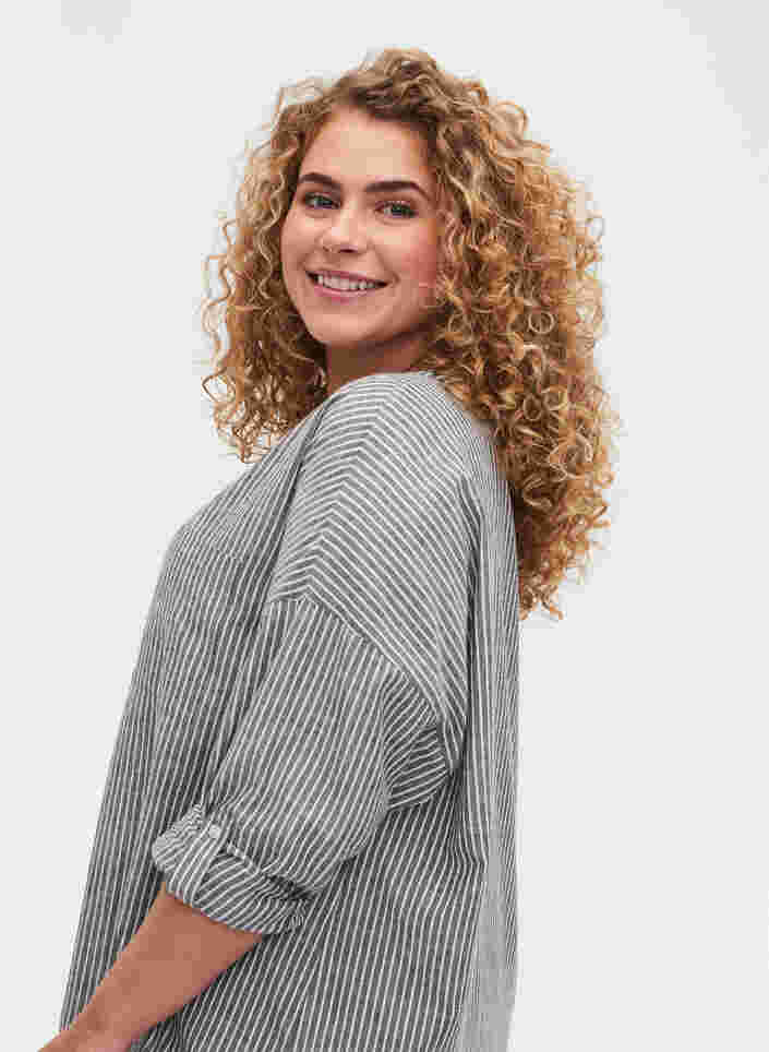 Gestreifte Hemdbluse aus 100% Baumwolle, Black Stripe, Model image number 2