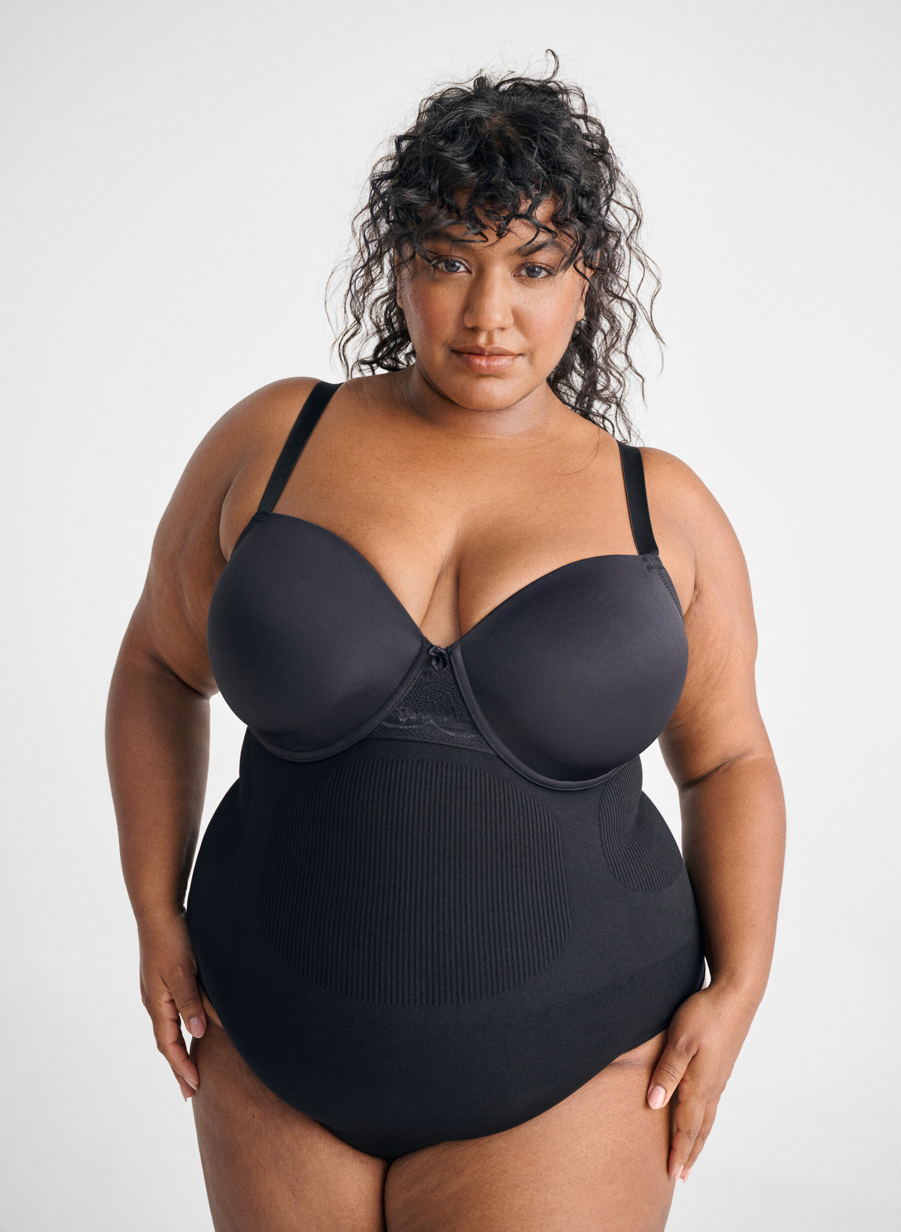 ZizziShapewear-Tanga mit hoher Taille, Schwarz, Image image number 0