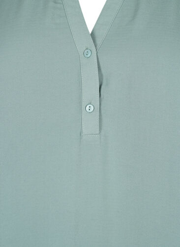 Bluse mit Smok und V-Ausschnitt, Chinois Green, Packshot image number 2