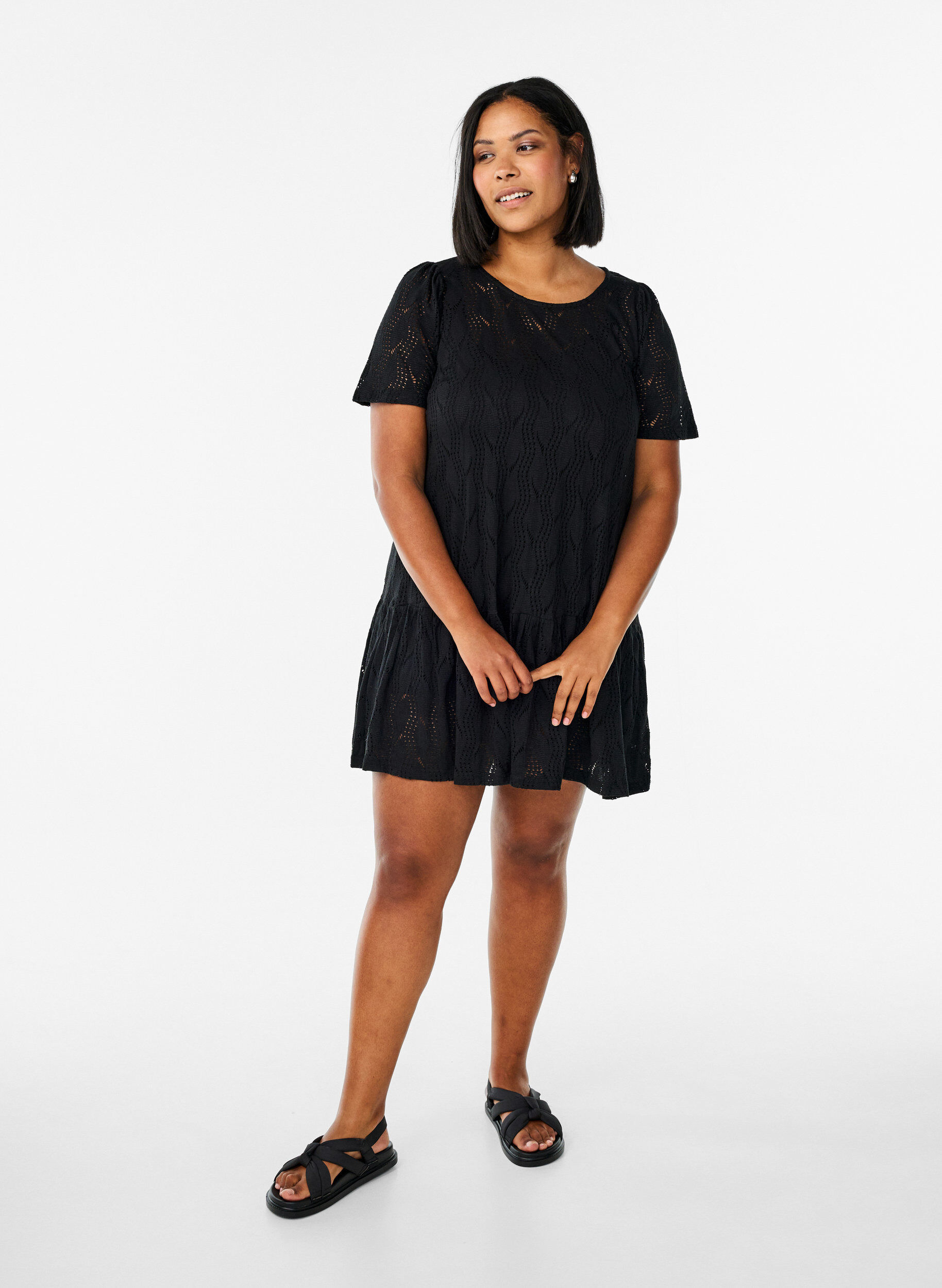 ZizziKurzes Jerseykleid mit Lochmuster, Schwarz, Model image number 1