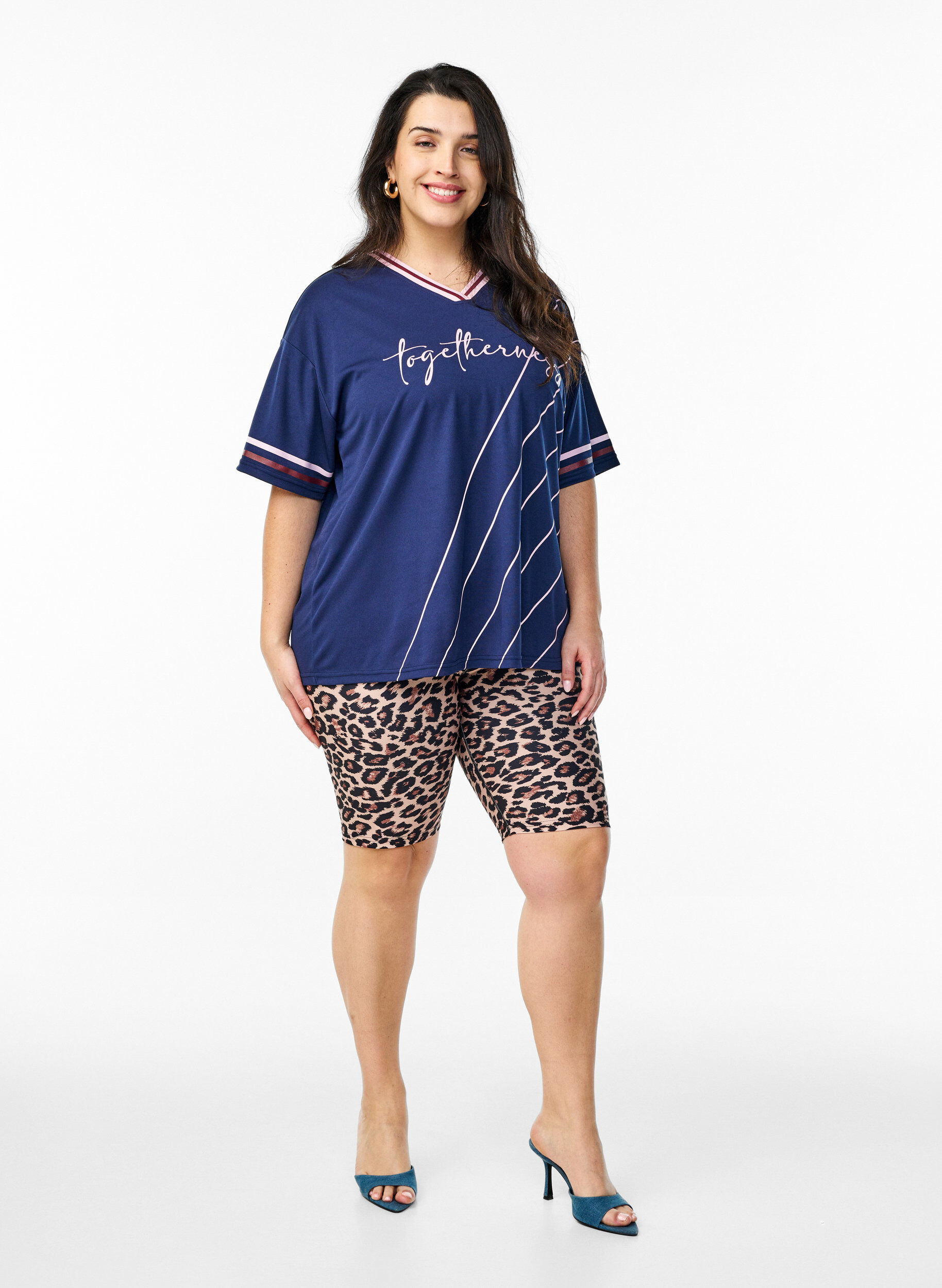 ZizziEnge Shorts mit seitlichen Taschen, Braun, Model image number 1