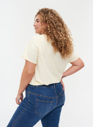 T-Shirt aus Bio-Baumwolle mit Aufdruck, Light Yellow, Model image number 1