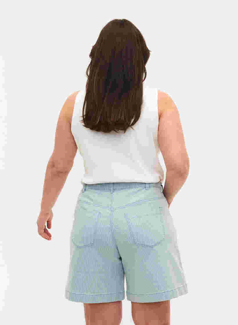 Denimshorts mit gestreiftem Muster, Light Blue Stripe, Model image number 1