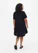 Kleid aus Viskose mit Schnittlinie, Schwarz, Model image number 2
