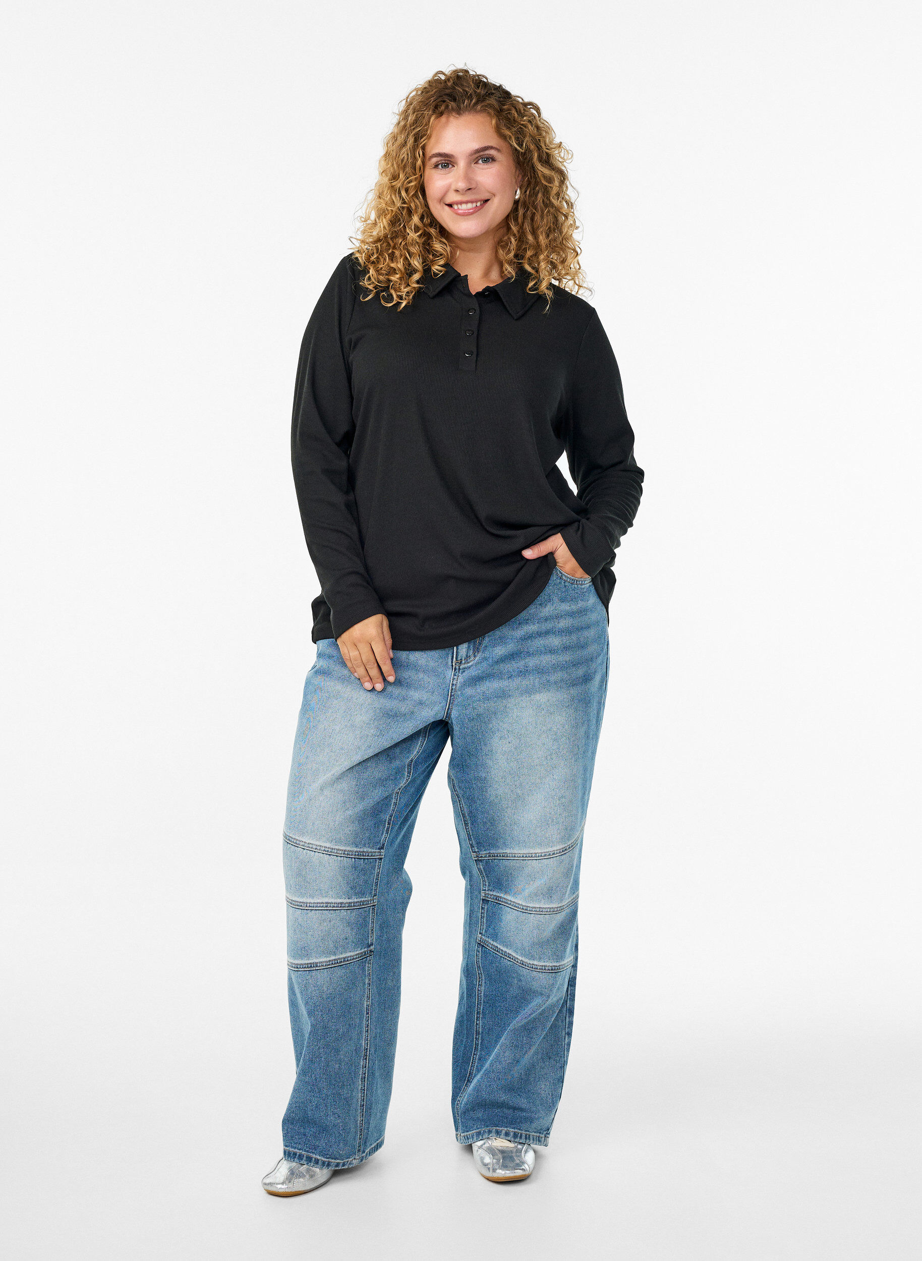 ZizziLang&auml;rmliges Poloshirt aus dehnbarem Rippmaterial, Schwarz, Model image number 1