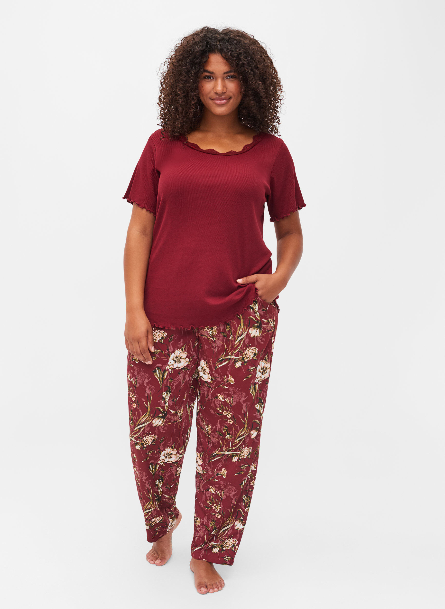 ZizziKurzarm Nachthemd mit Spitzenbesatz, Cabernet, Model image number 2