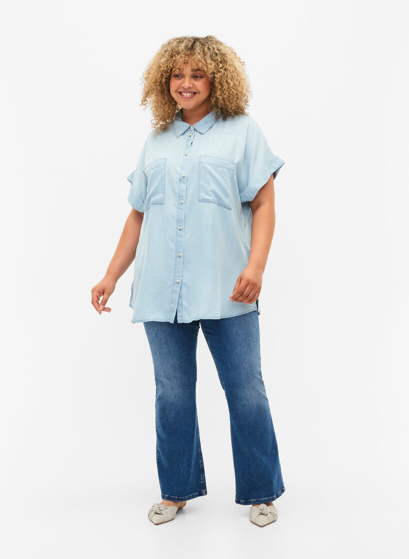Kurz&auml;rmeliges Hemd aus Lyocell (TENCEL&trade;), Light blue denim, Model image number 2