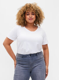Einfarbiges basic T-Shirt aus Baumwolle, Bright White, Model