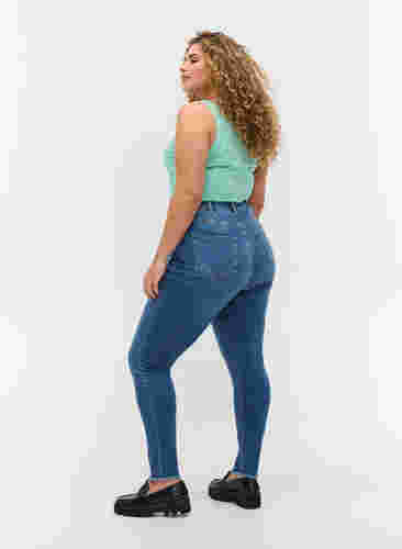 Bea Jeans mit hoher Taille, Blue denim, Model image number 1