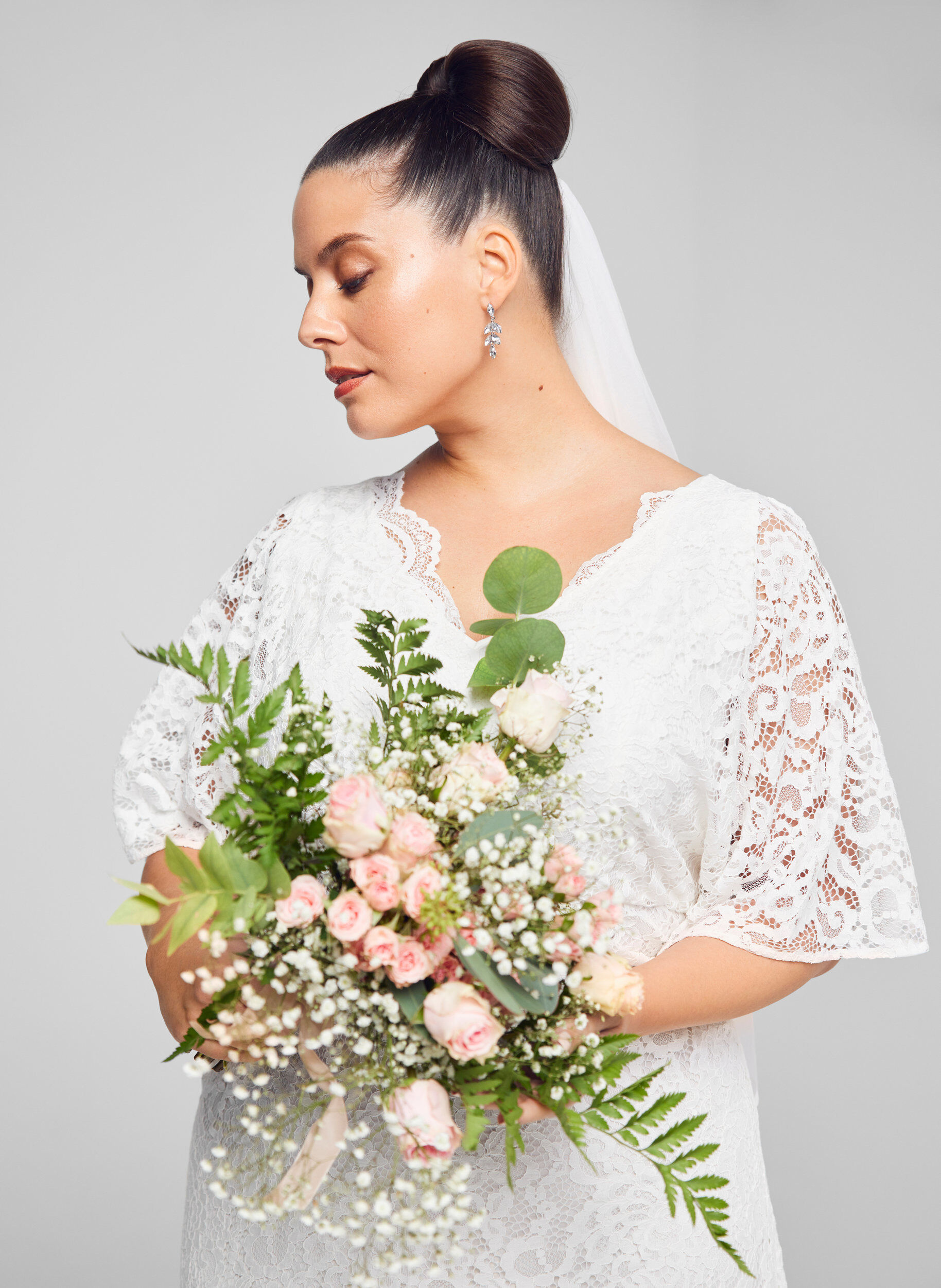 ZizziBrautkleid mit Spitze und Schlitz, Star White, Image image number 0