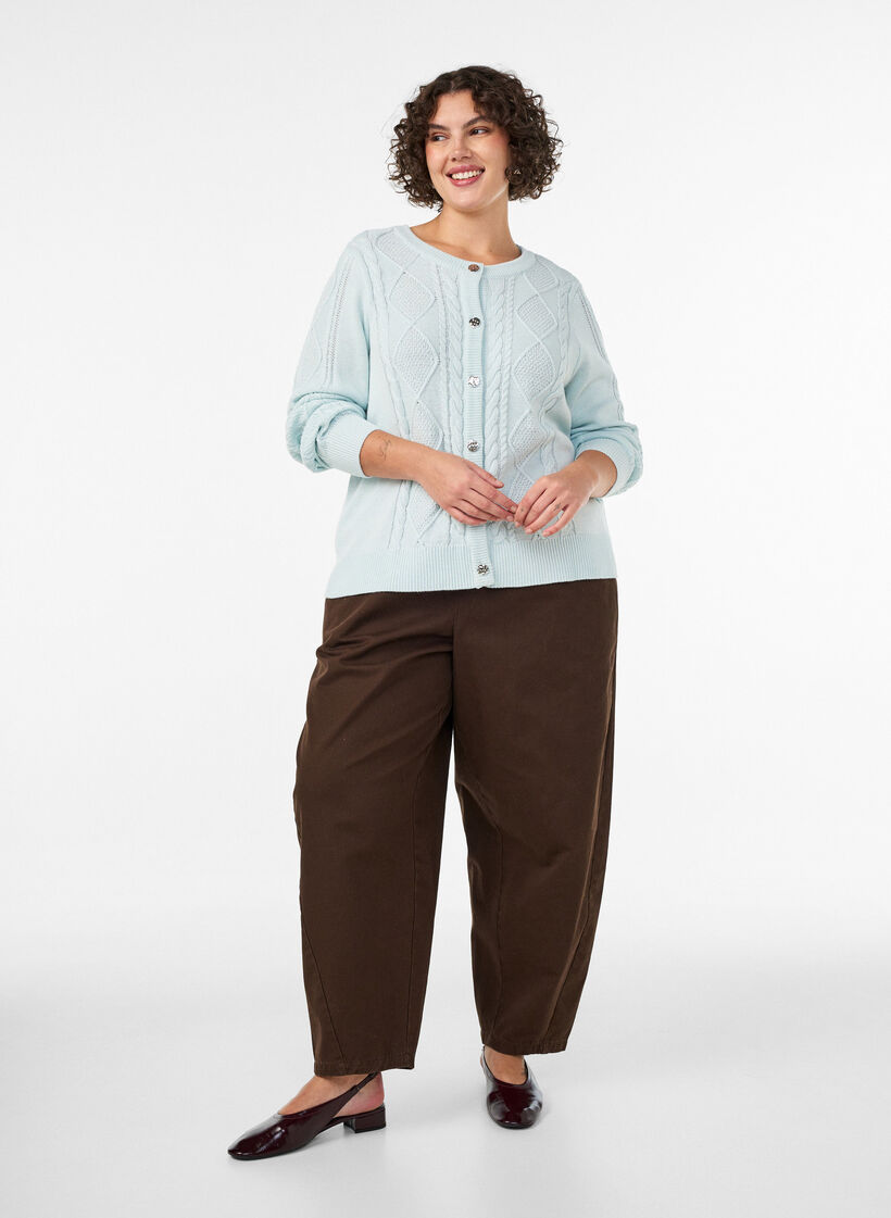 Strickjacke mit Zopfmuster und dekorativen Kn&ouml;pfen, Blau, Model image number 1