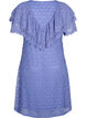 Kurzärmeliges Kleid aus Spitze mit breiten Rüschen, Lavender Violet, Packshot image number 1