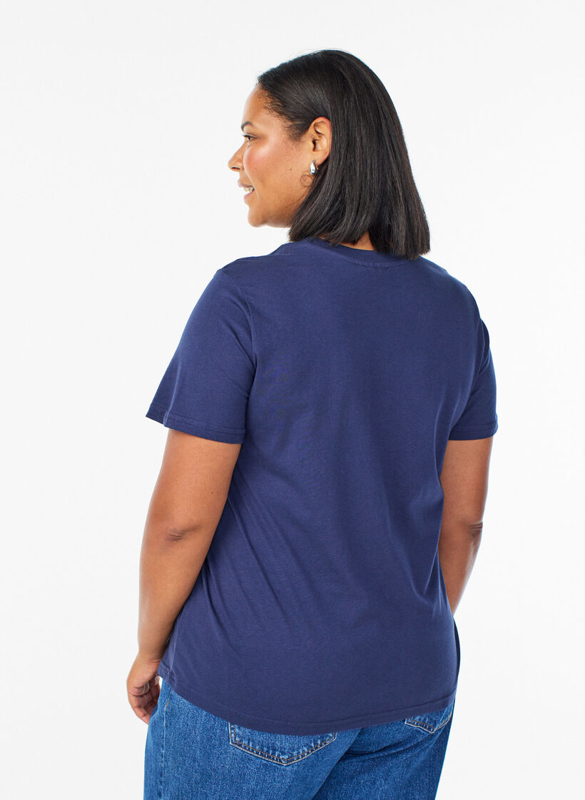 Basic-T-Shirt aus Baumwolle mit Rundhalsausschnitt, Blau, Model image number 2