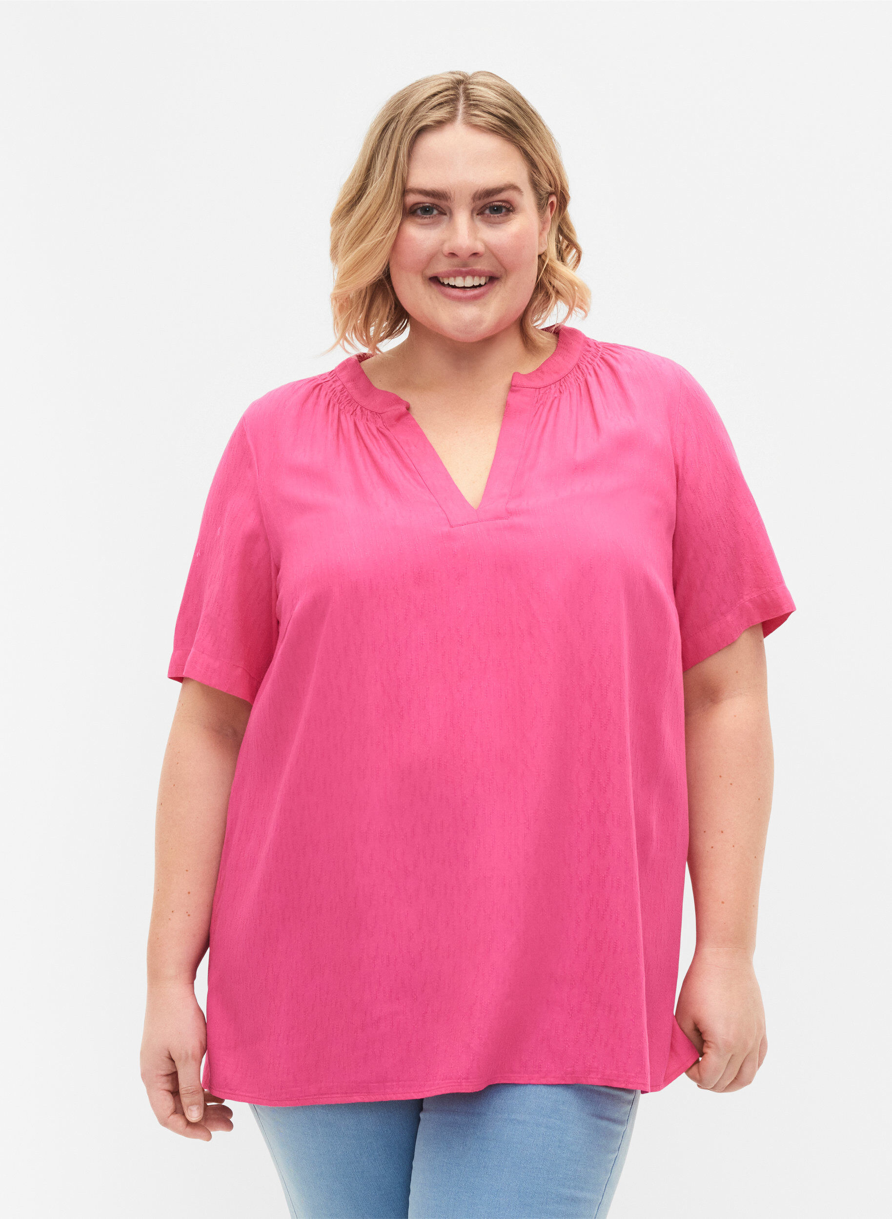 ZizziKurz&auml;rmlige Viskosebluse mit V-Ausschnitt, Shocking Pink, Model image number 0