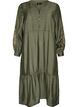 Kleid aus Viskose mit Stickerei und Stufenvolants, Gr&uuml;n, Packshot image number 0