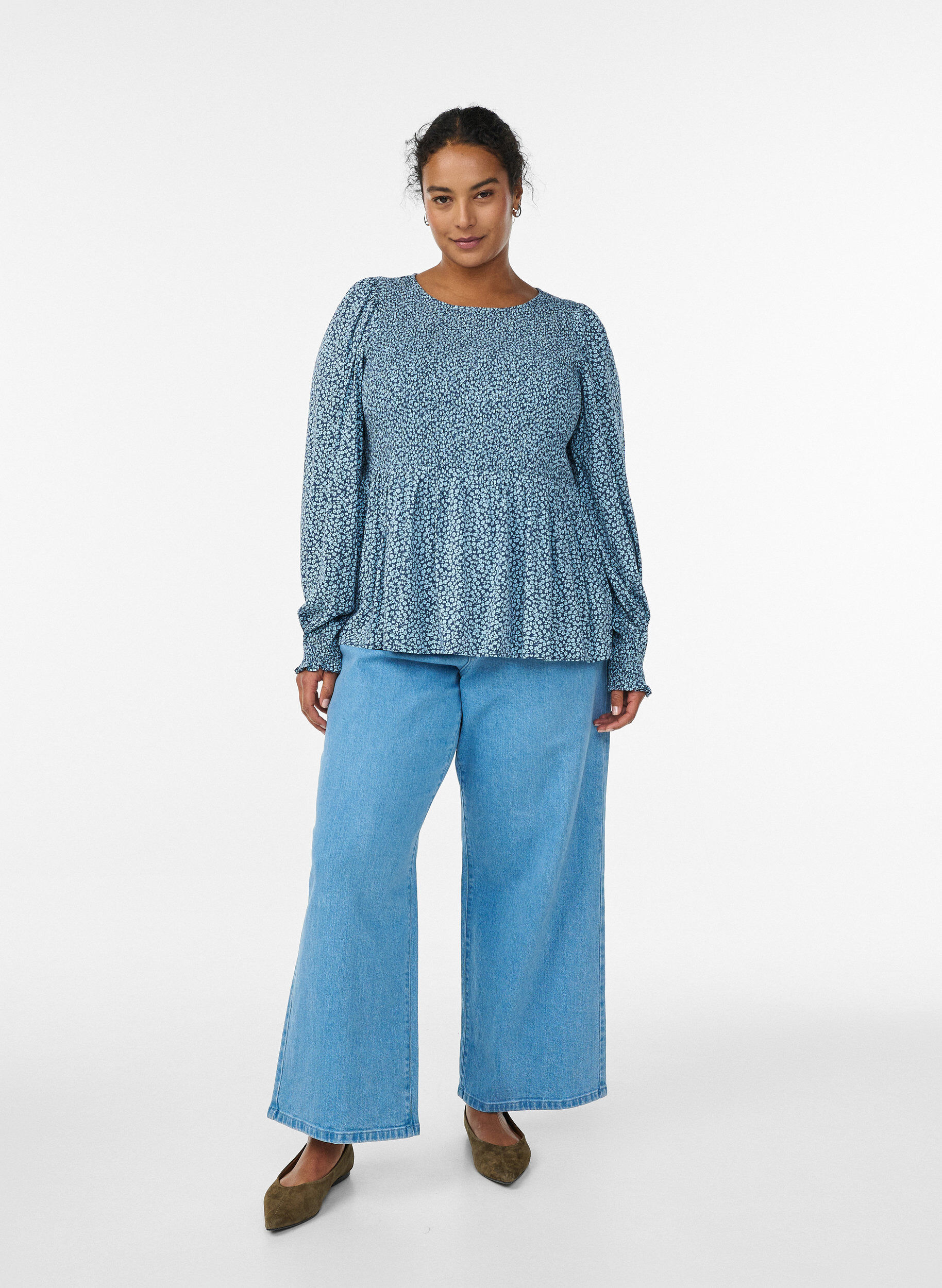 ZizziBluse mit gesmoktem Oberteil und gebl&uuml;mtem Print, Blau, Model image number 1