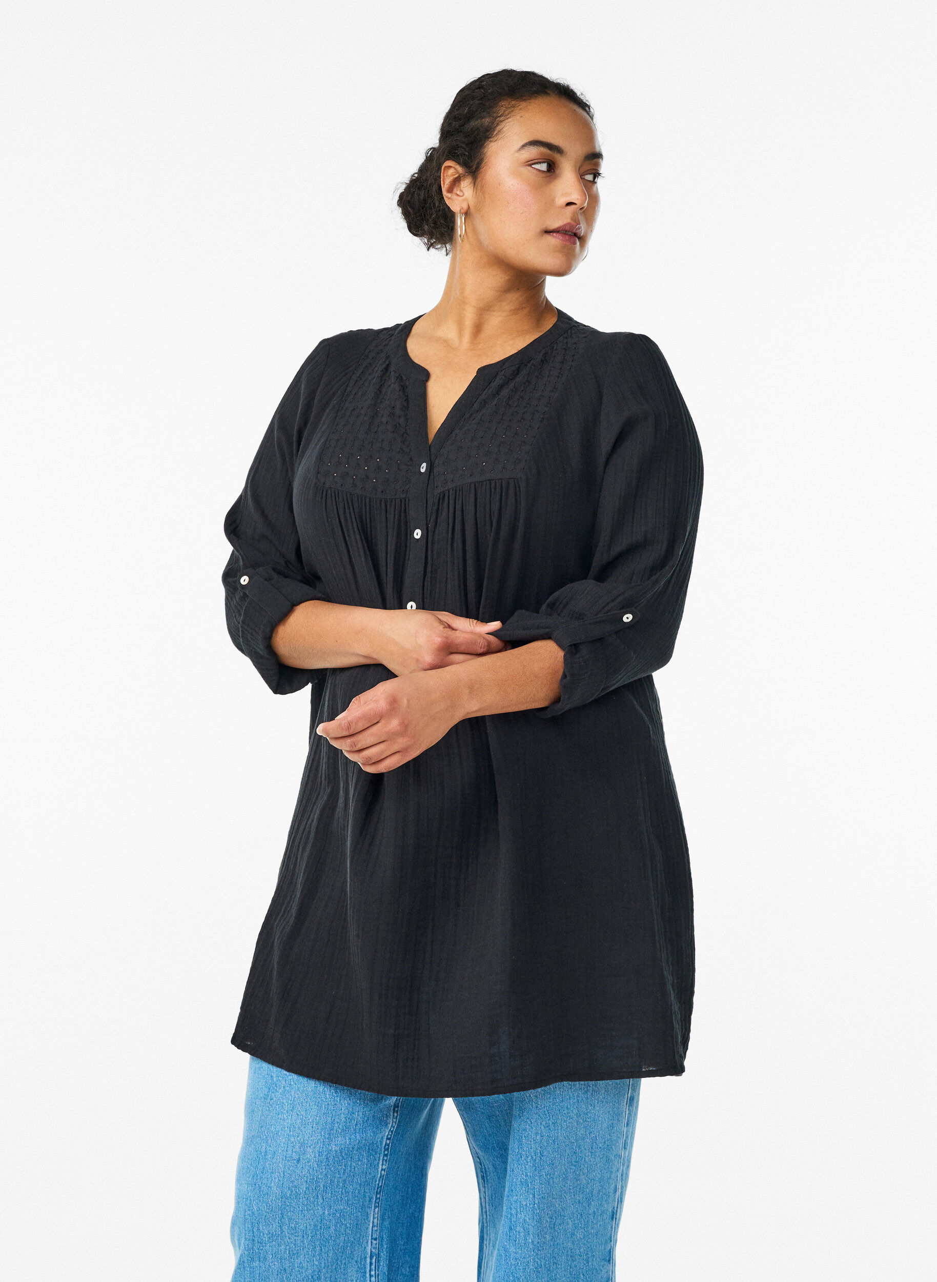 ZizziTunika aus Baumwollmusselin mit Broderie Anglaise, Schwarz, Model image number 0