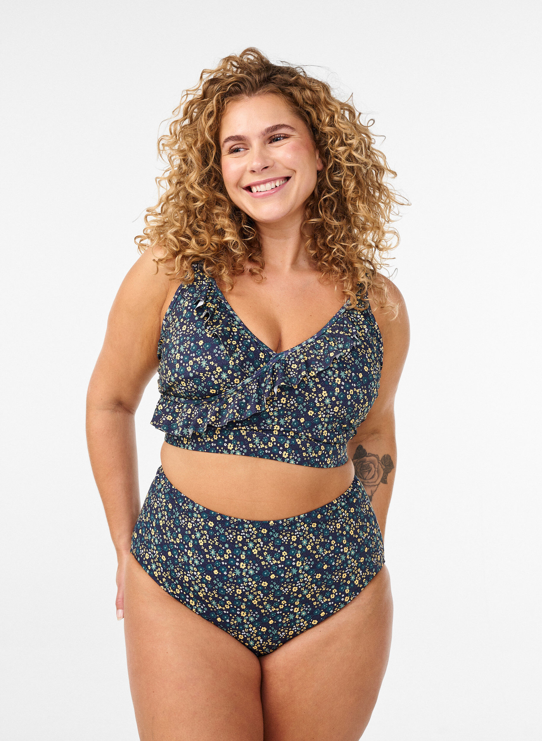 Bikini-Slip mit Print und hoher Taille, Gr&uuml;n, Model