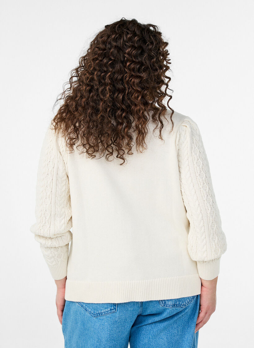 Strickbluse mit Zopfmuster und bestickten Blumen, Wei&szlig;, Model image number 2