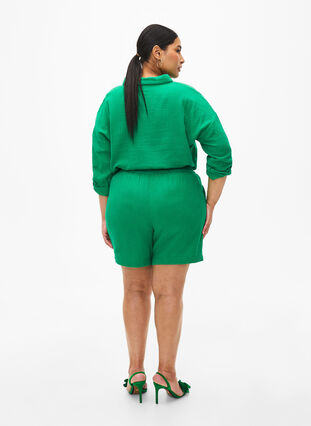 Kurze Hosen mit Taschen aus Baumwoll-Musselin, Jolly Green, Model image number 1