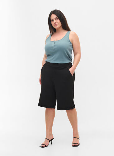 Shorts mit elastischem Bündchen und Taschen, Black, Model image number 0