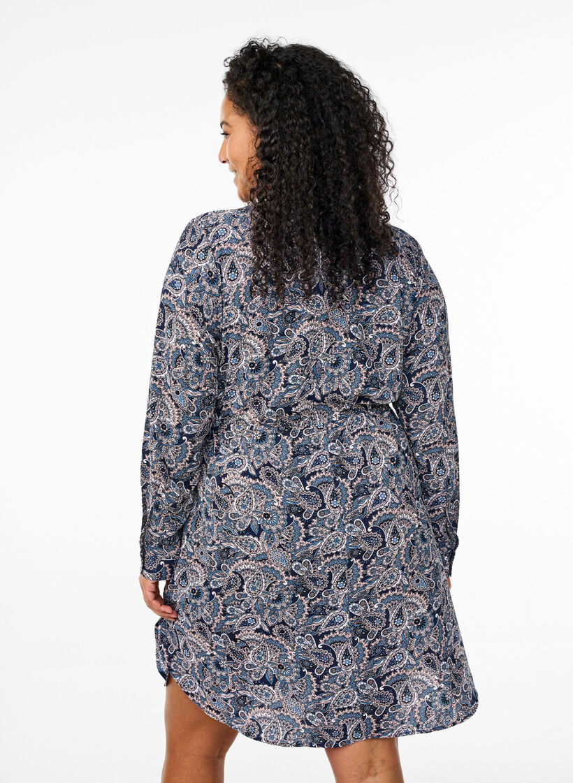 Knielanges Kleid mit Bindegürtel, Beige, Model image number 2