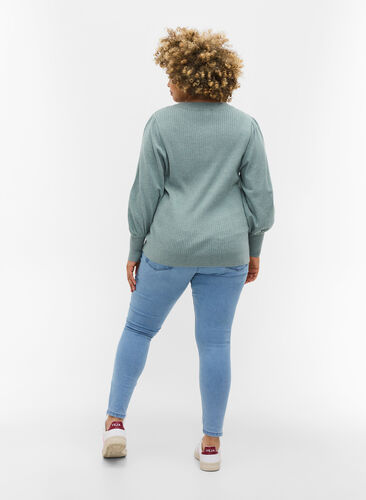 Cropped Amy Jeans mit Reißverschluss, Light blue denim, Model image number 1
