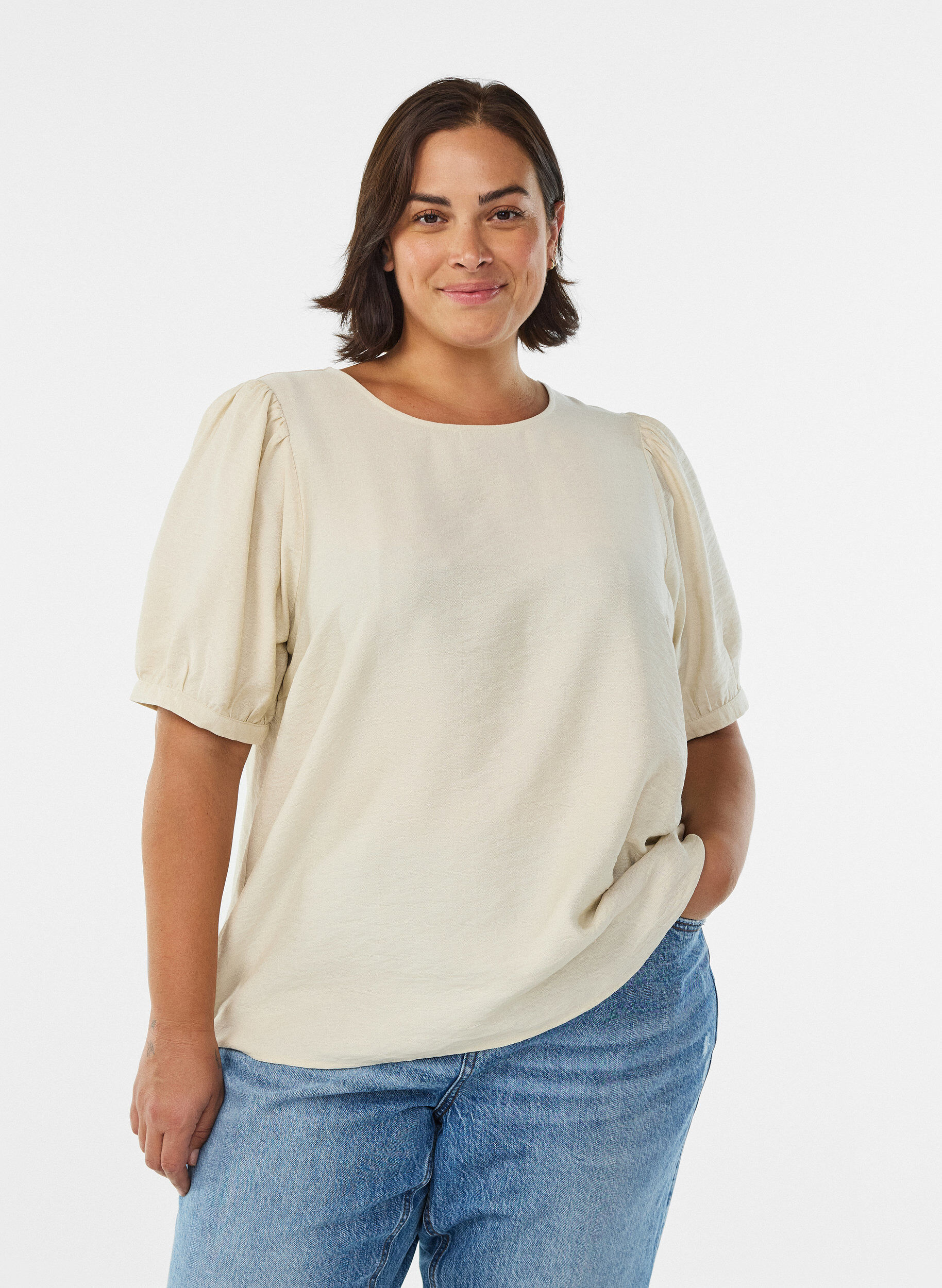 Bluse aus Viskose mit halben &Auml;rmeln, Beige, Model