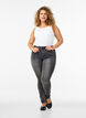 Super Slim Amy Jeans mit hoher Taille, Dark Grey Denim, Model image number 0