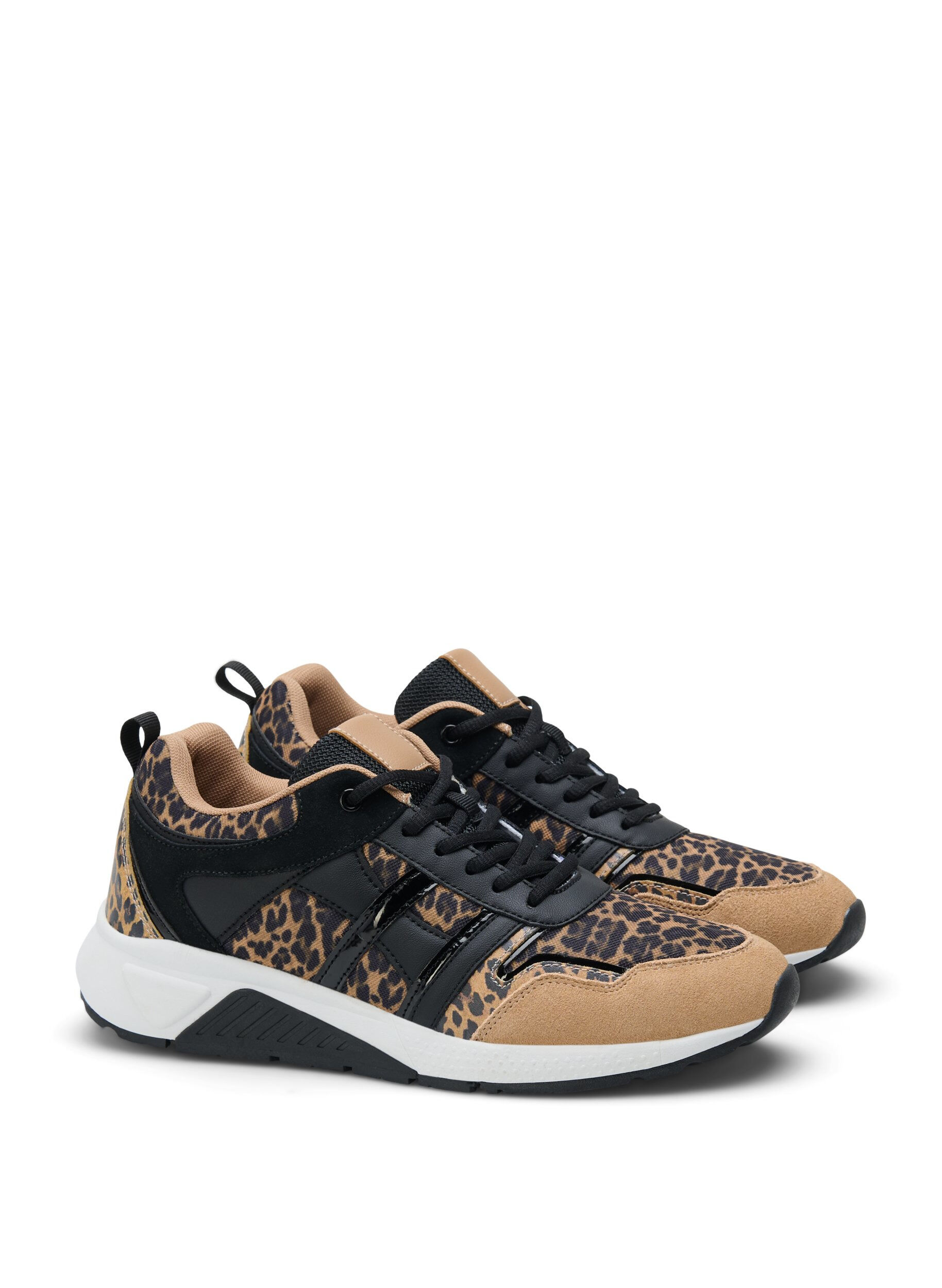 ZizziWeite Passform Sneakers mit Leopardendruck, Leopard Print, Packshot image number 1