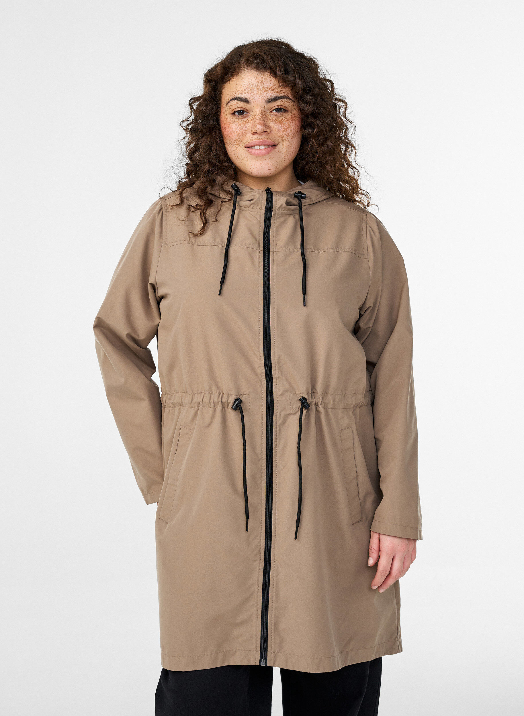 FLASH - Leichter Parka mit Kapuze, Braun, Model