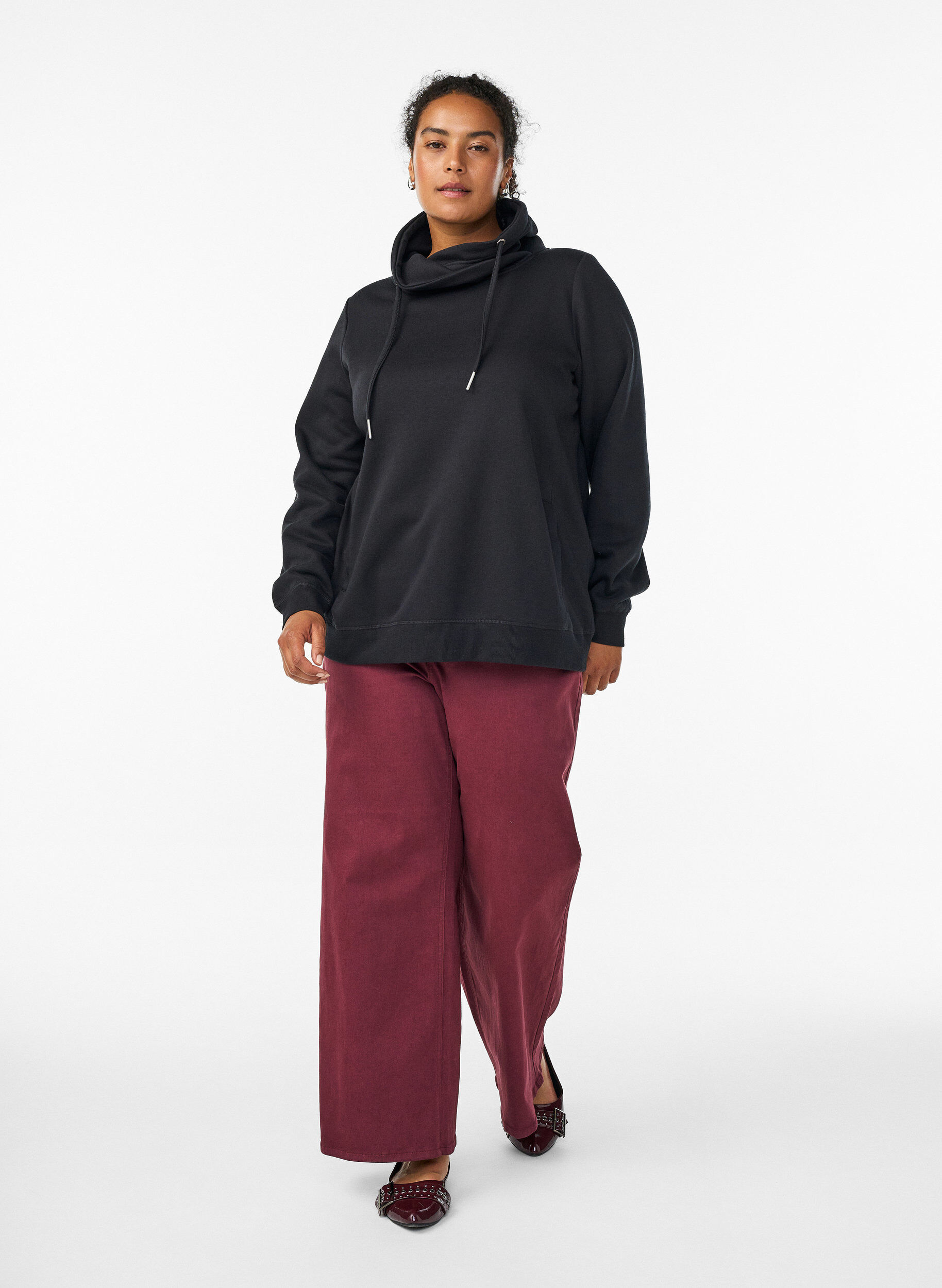 ZizziSweatshirt mit Stehkragen und Taschen, Schwarz, Model image number 1