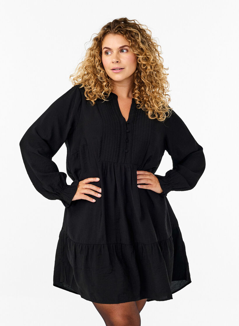 Kurzes Kleid mit Ziernähten und Knöpfen, Black, Model image number 0