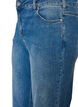 Straight Jeans mit leicht abgenutzter Optik, Blau, Packshot image number 2