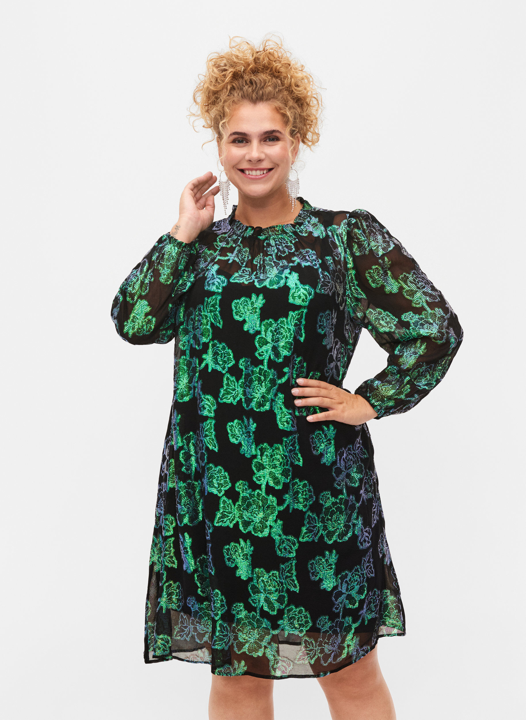 ZizziGebl&uuml;mtes Viskosekleid mit Lurexstruktur, Black w. Green Lurex, Model image number 0