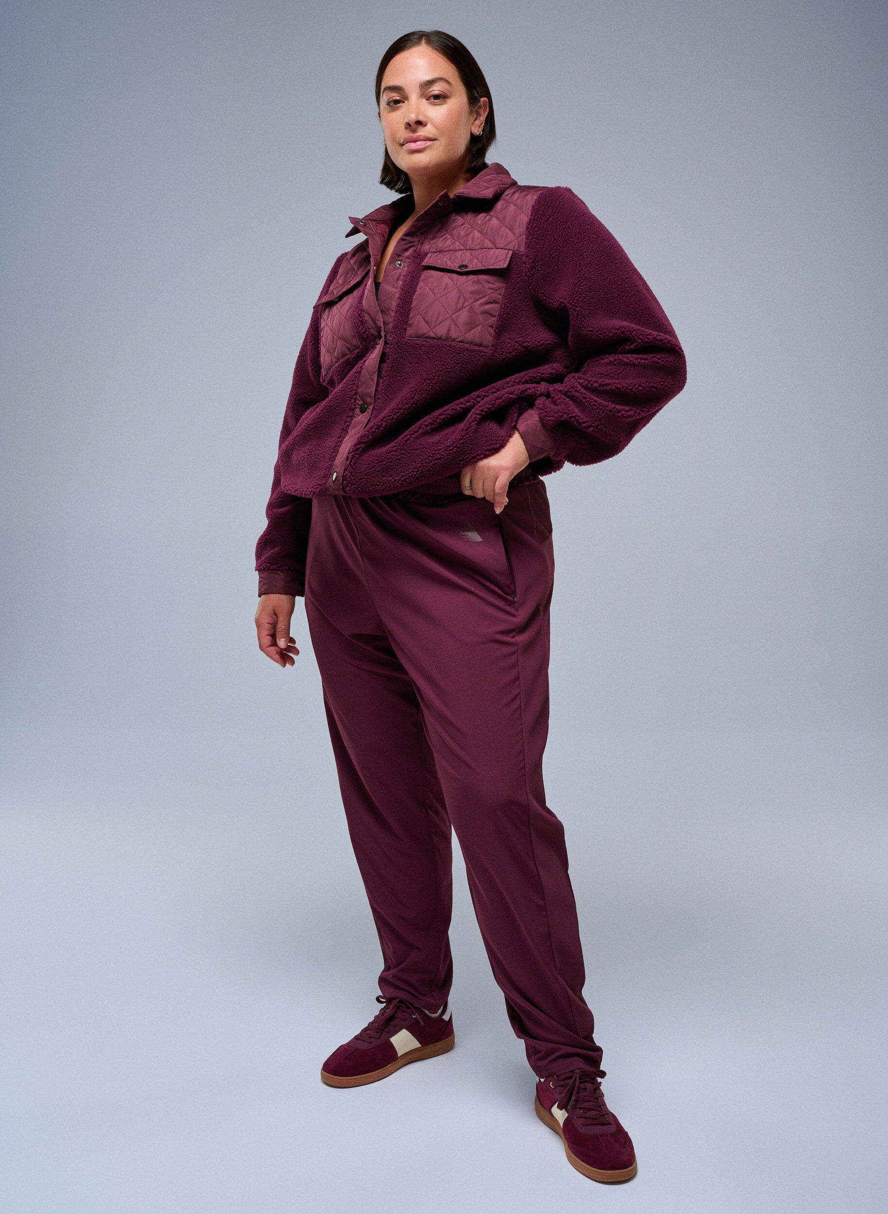 ZizziLeichte Trainingshose mit Taschen, Rot, Image image number 0