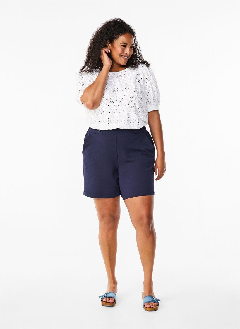  Kurz&auml;rmelige Bluse mit Lochmuster, Bright White, Model image number 2