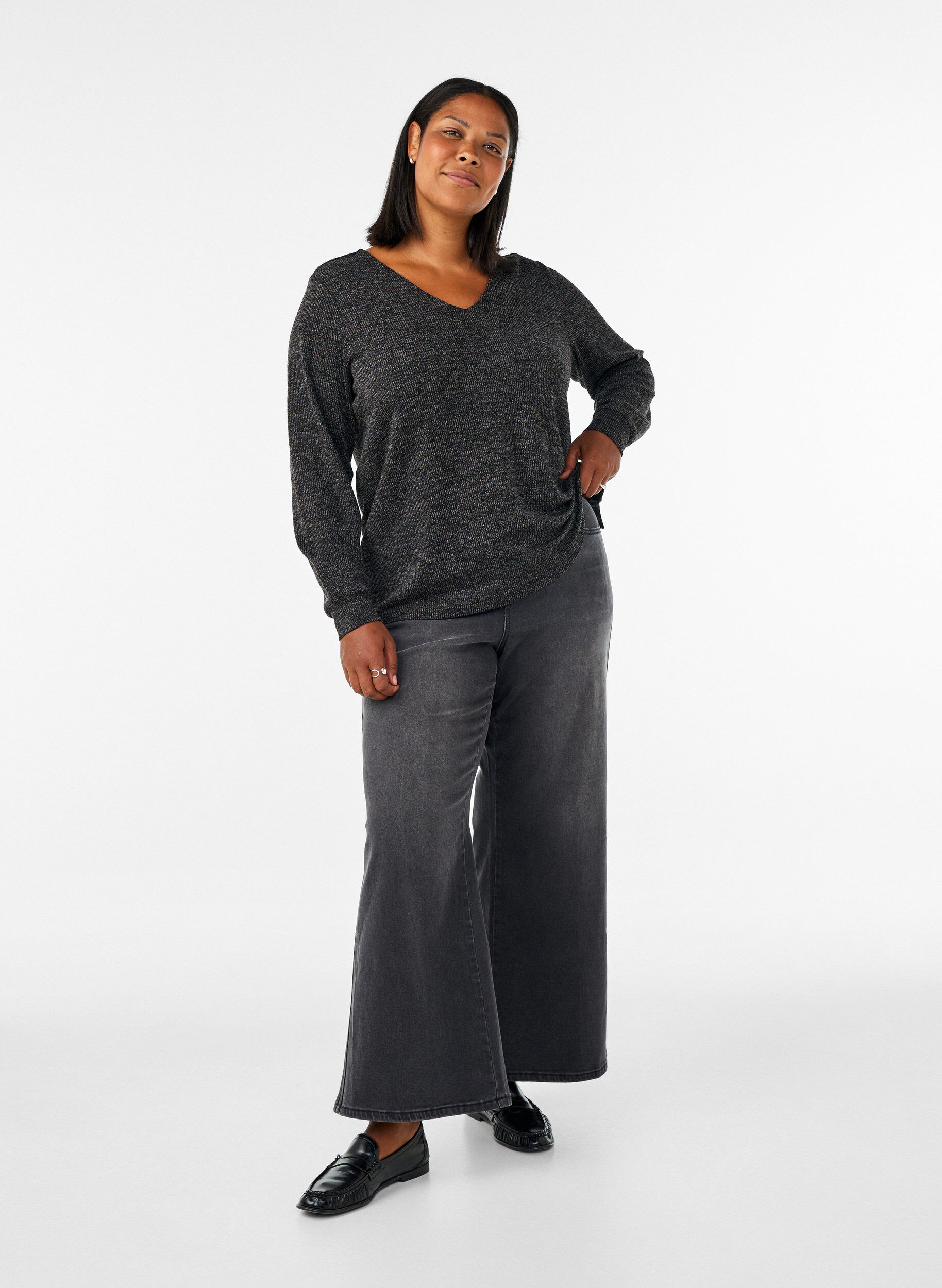 ZizziBluse aus Jersey mit V-Ausschnitt und langen &Auml;rmeln, Schwarz, Model image number 1