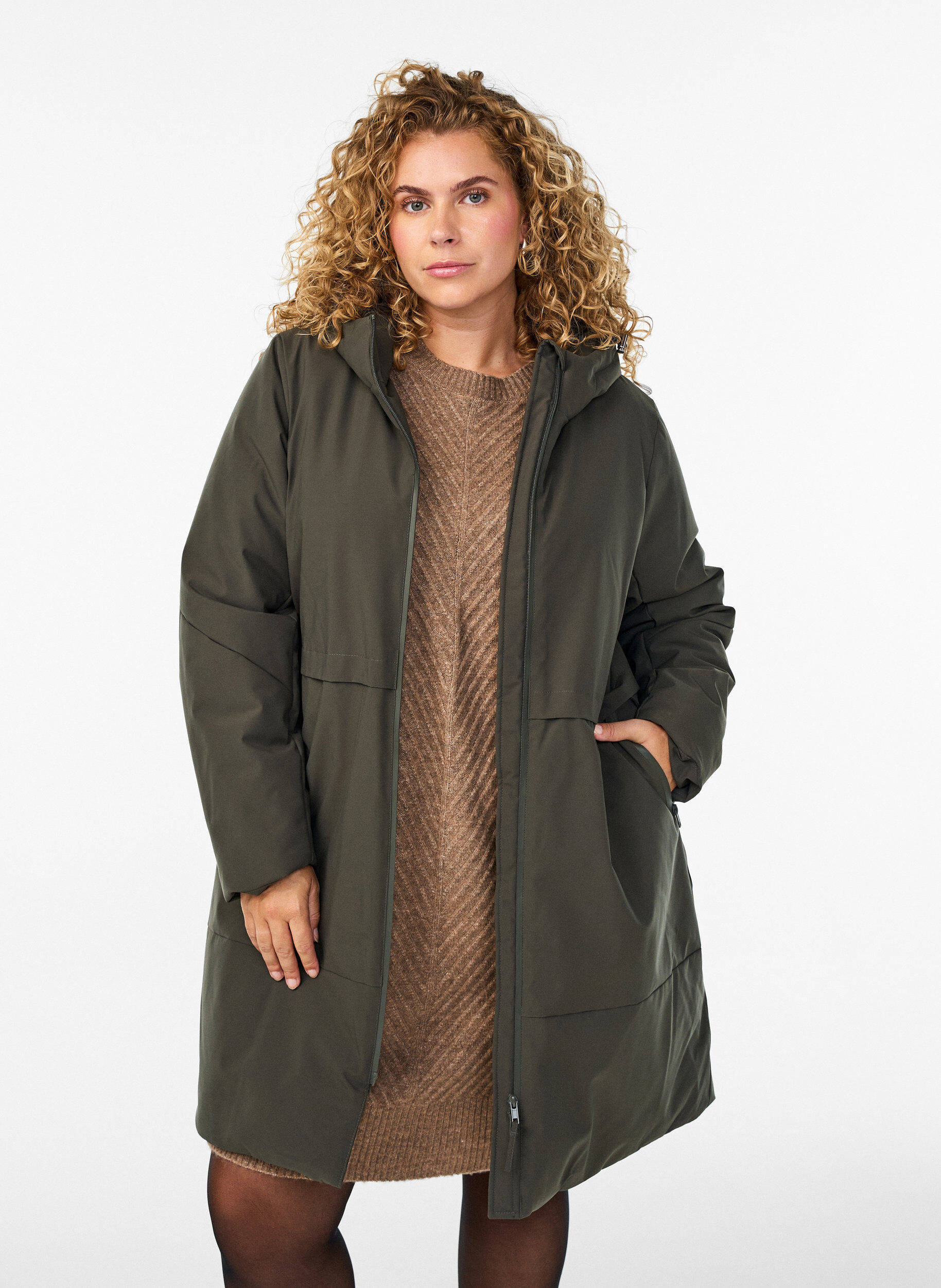 ZizziWinterjacke mit verstellbarer Taille, Gr&uuml;n, Model image number 0
