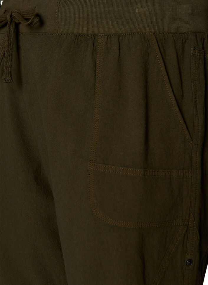 Lockere Shorts aus Baumwolle mit Taschen, Gr&uuml;n, Packshot image number 2
