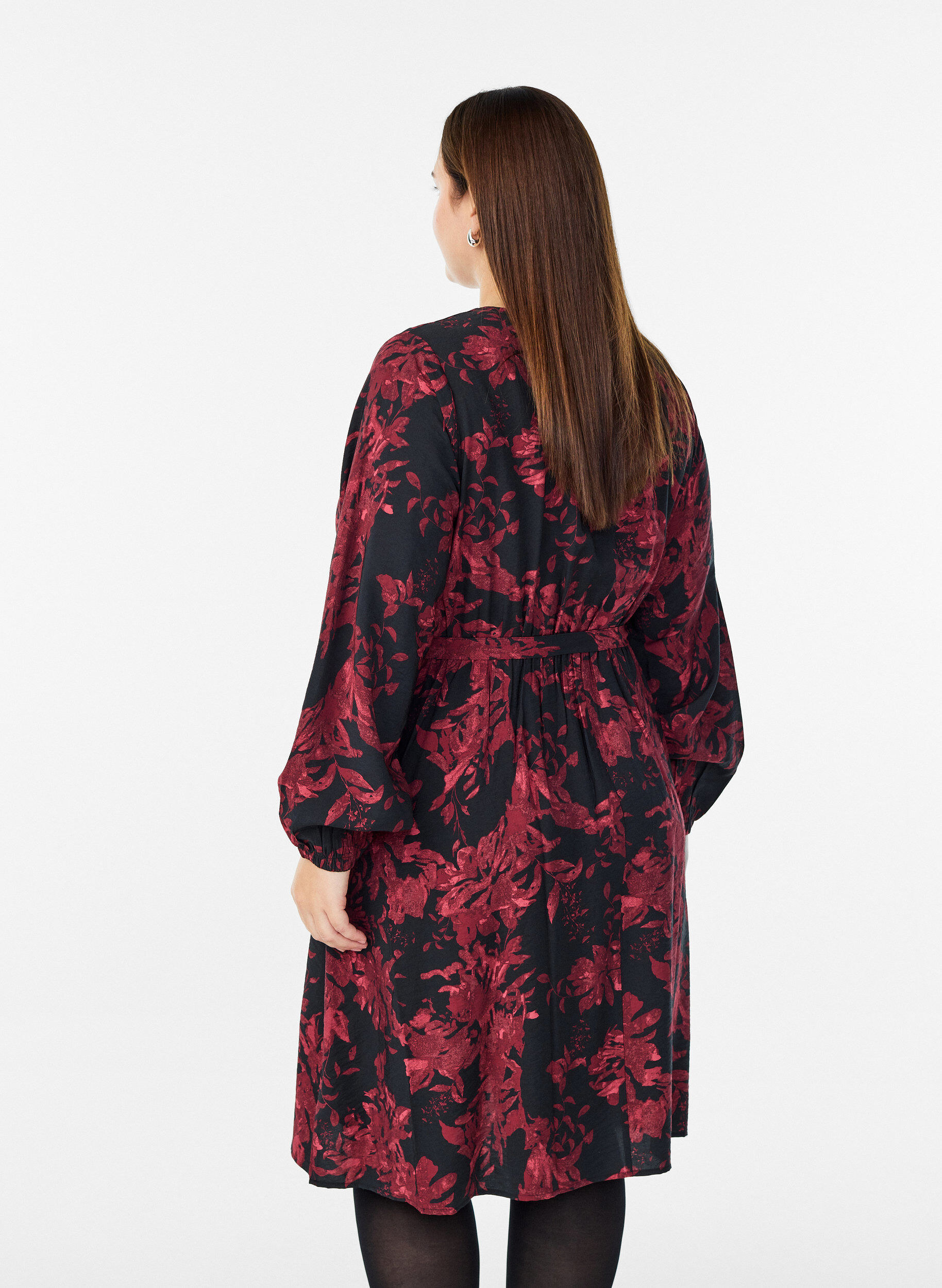 ZizziKnielanges Kleid mit Bindeg&uuml;rtel und Wickeloptik, Schwarz, Model image number 2