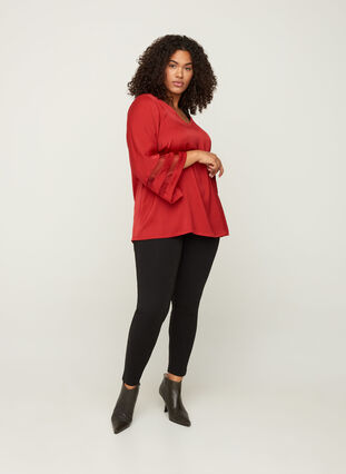 Einfarbige Bluse mit 3/4-Ärmeln und V-Ausschnitt, Haute Red, Model image number 2