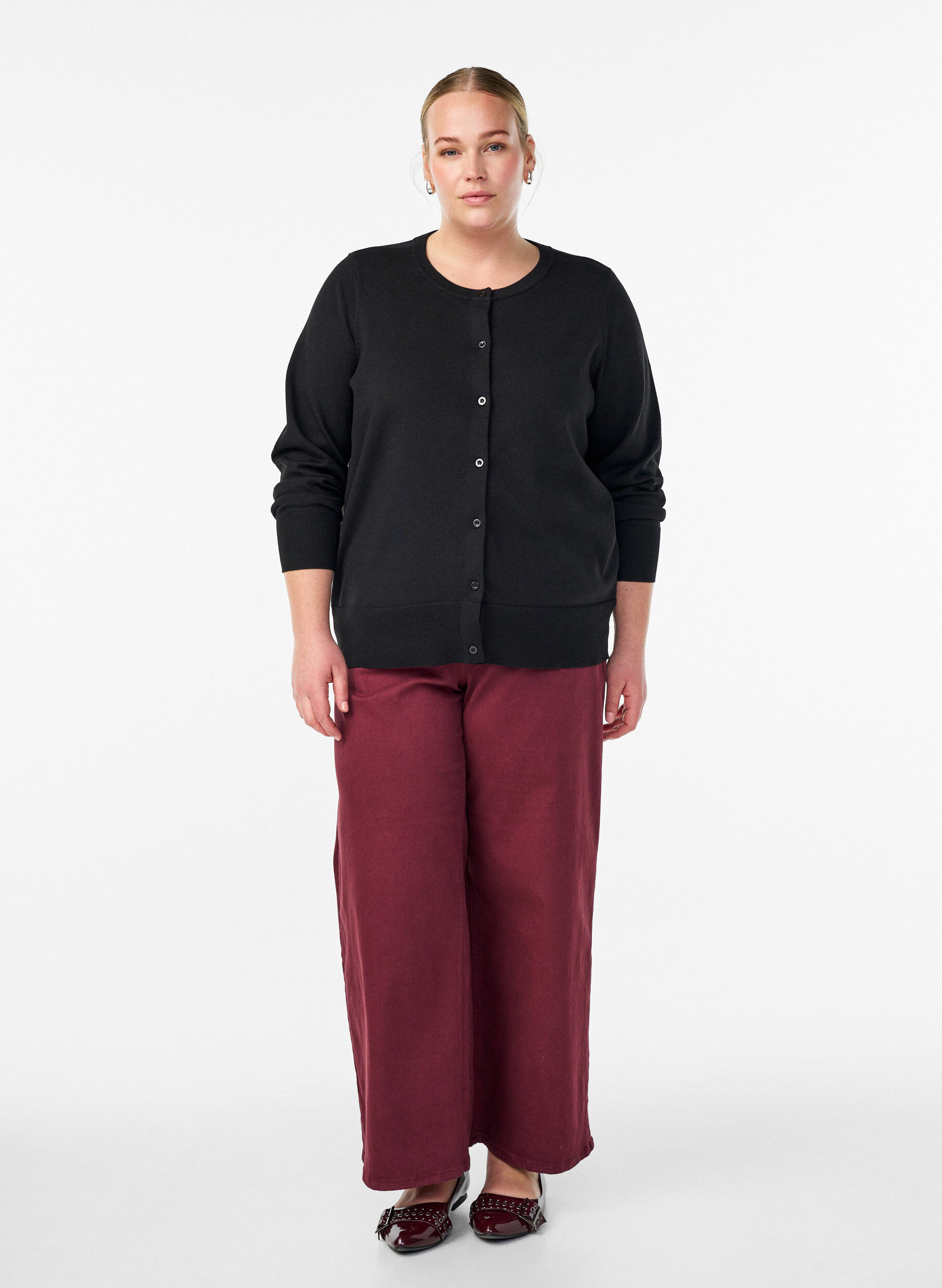 ZizziFeinstrick-Strickjacke mit Rundhalsausschnitt, Schwarz, Model image number 1