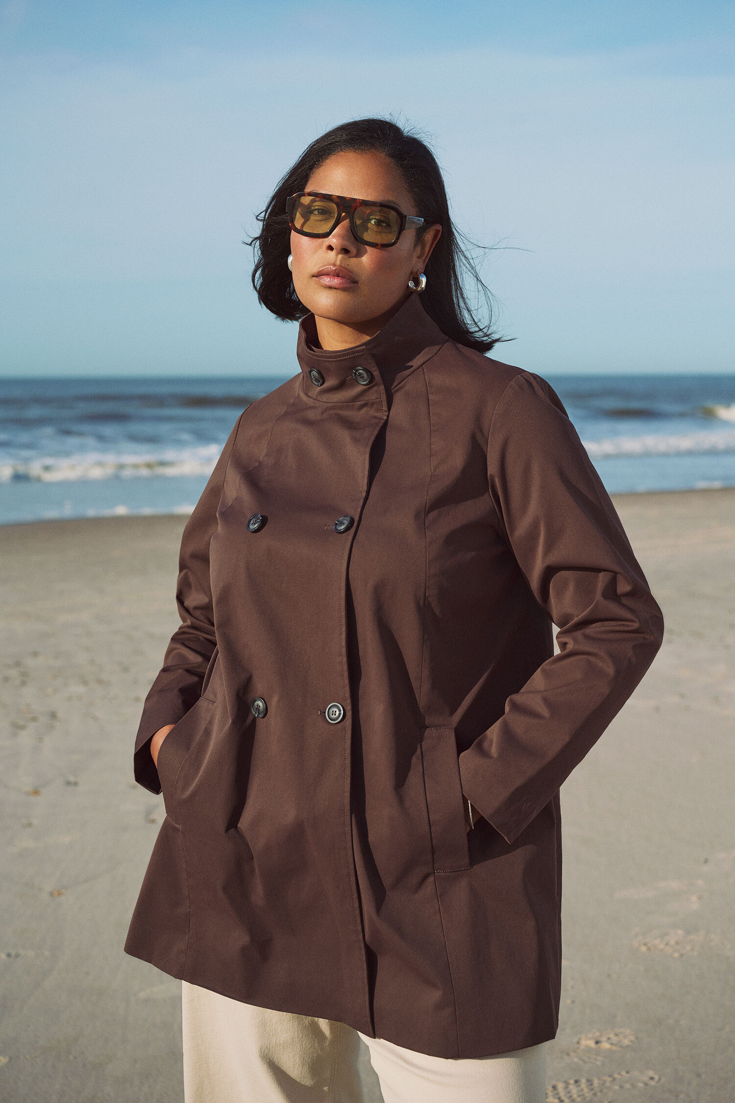 ZizziWasserabweisende Fr&uuml;hlingsjacke in Braun, , Model