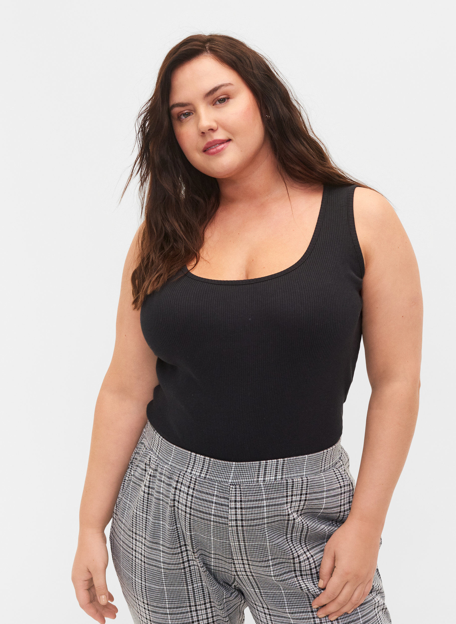 Zizzi2er-Pack Basic Tanktop in Ripp Optik, Black/Bright White, Model image number 0