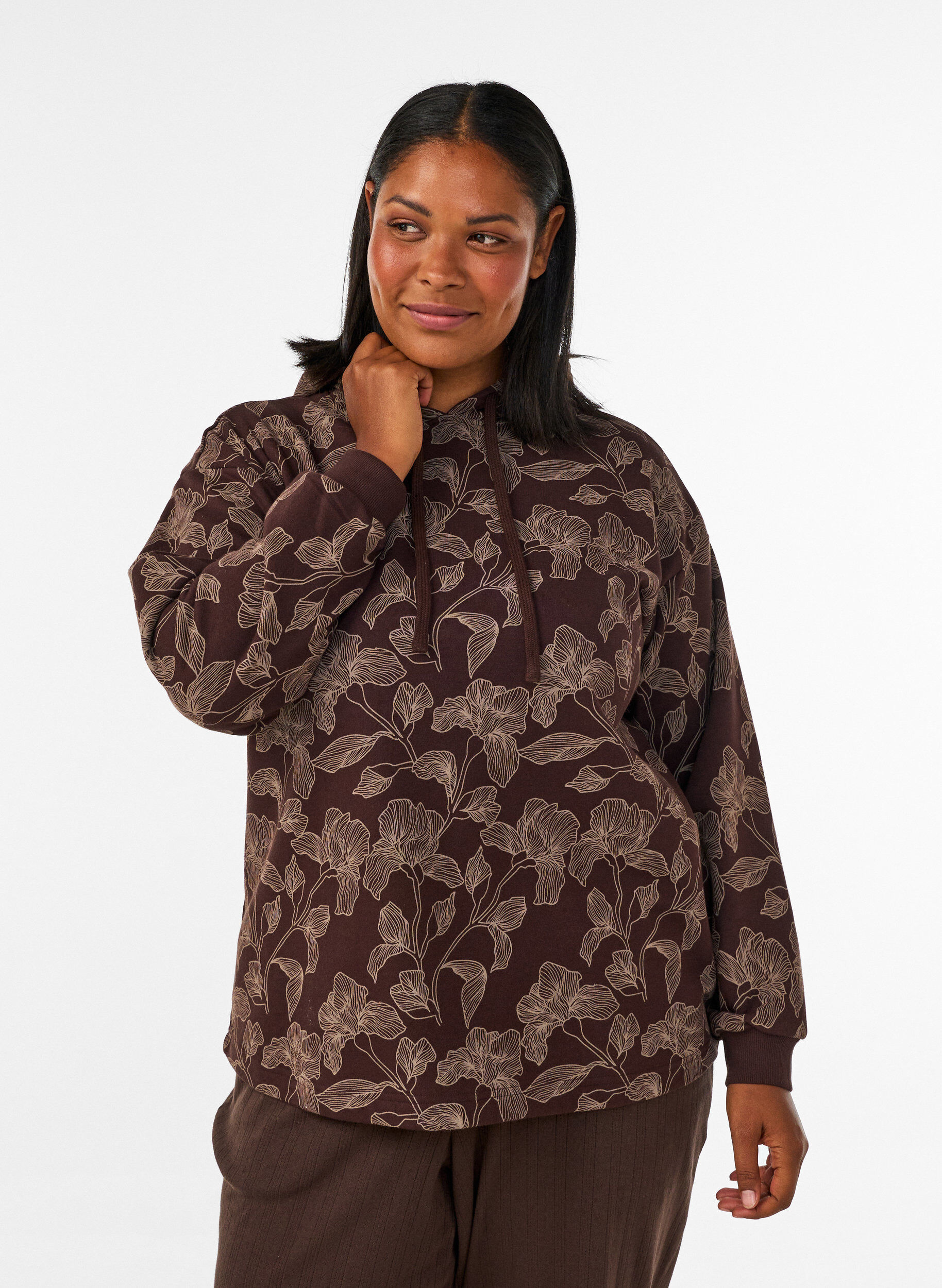 ZizziHoodie mit All-over-Print, Braun, Model image number 0