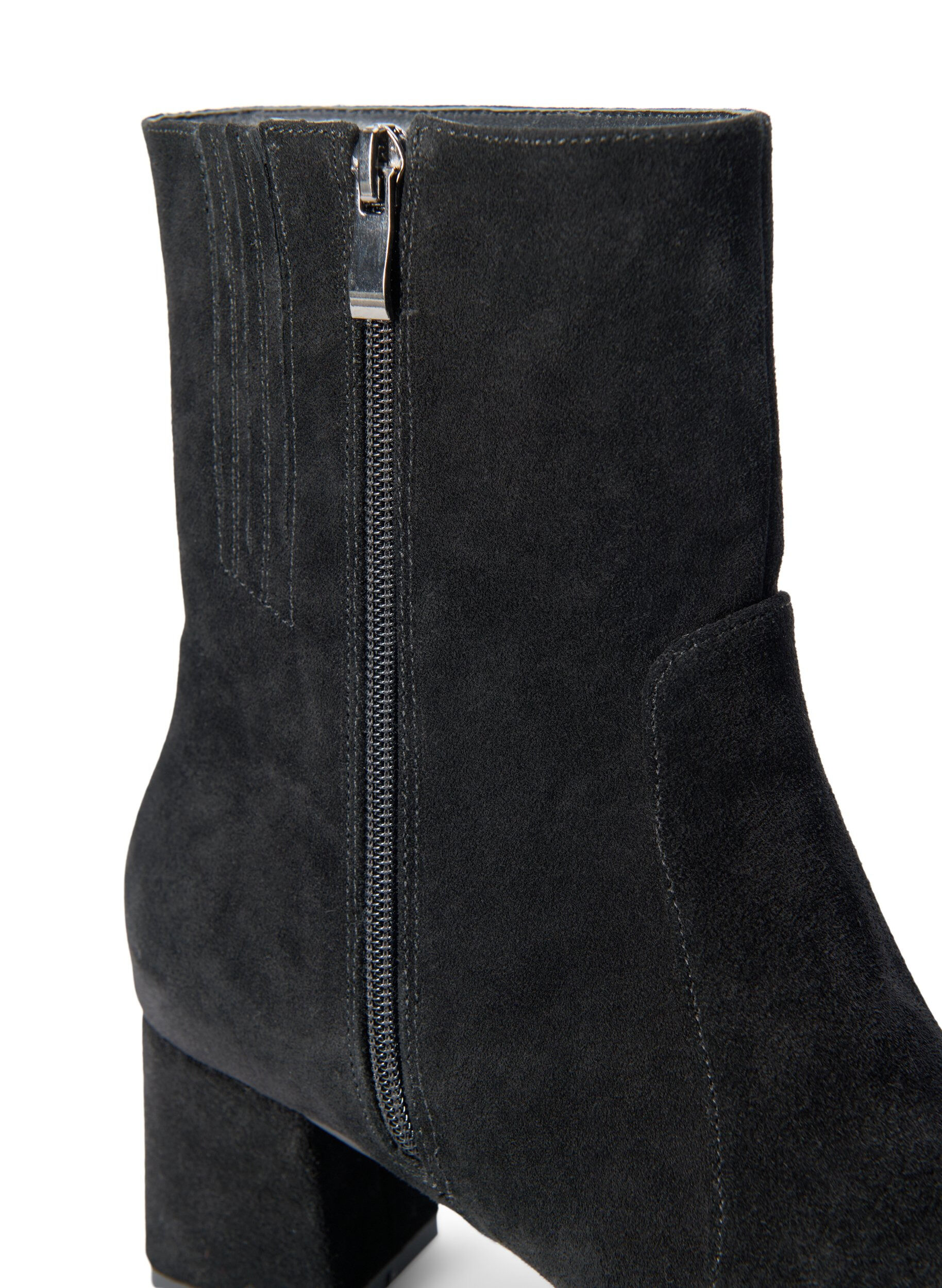 ZizziExtra-Weite - Kn&ouml;chenstiefel aus Wildleder mit Absatz, Black, Packshot image number 4