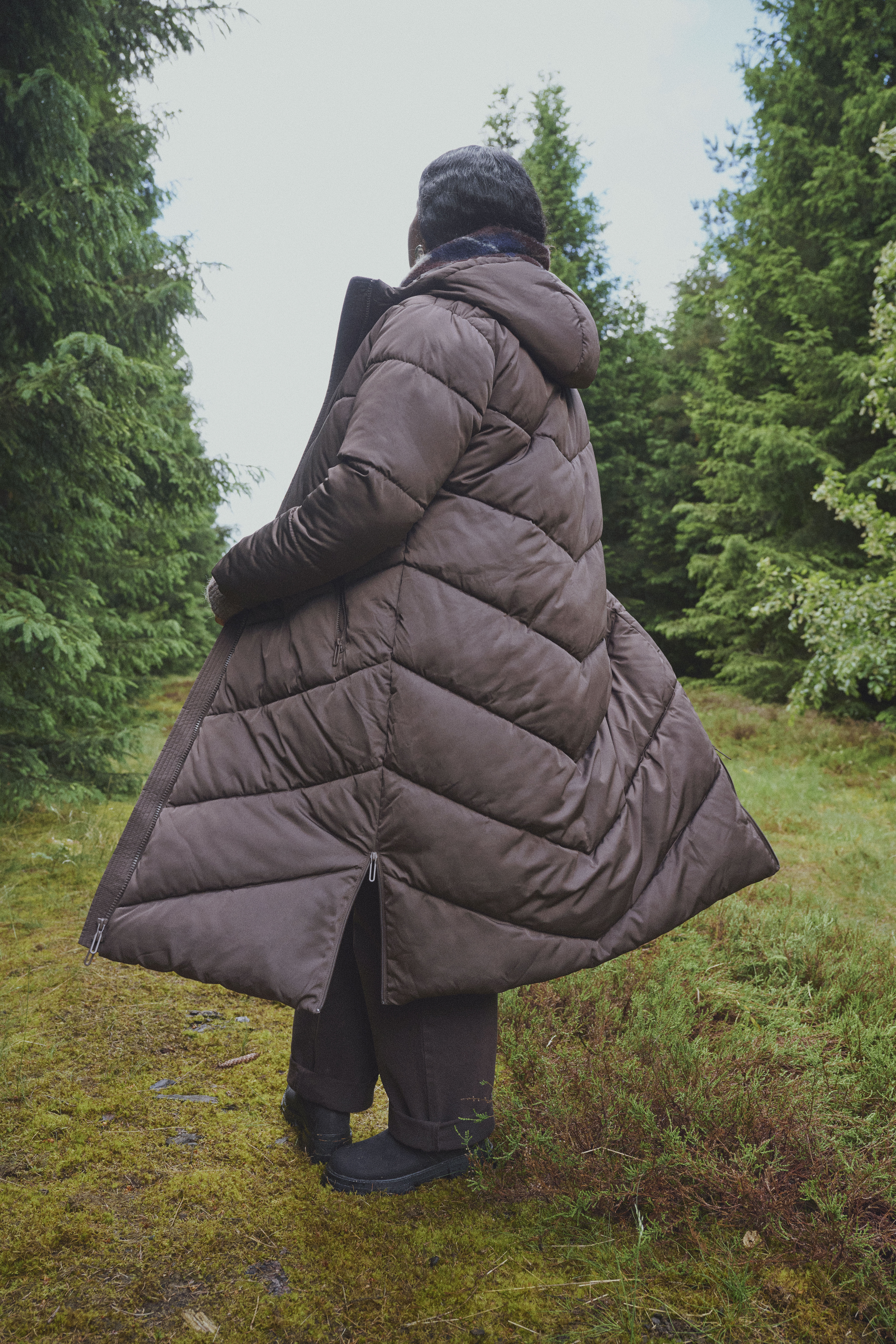 ZizziWarmer Wald-Look in Erdt&ouml;nen, , Model