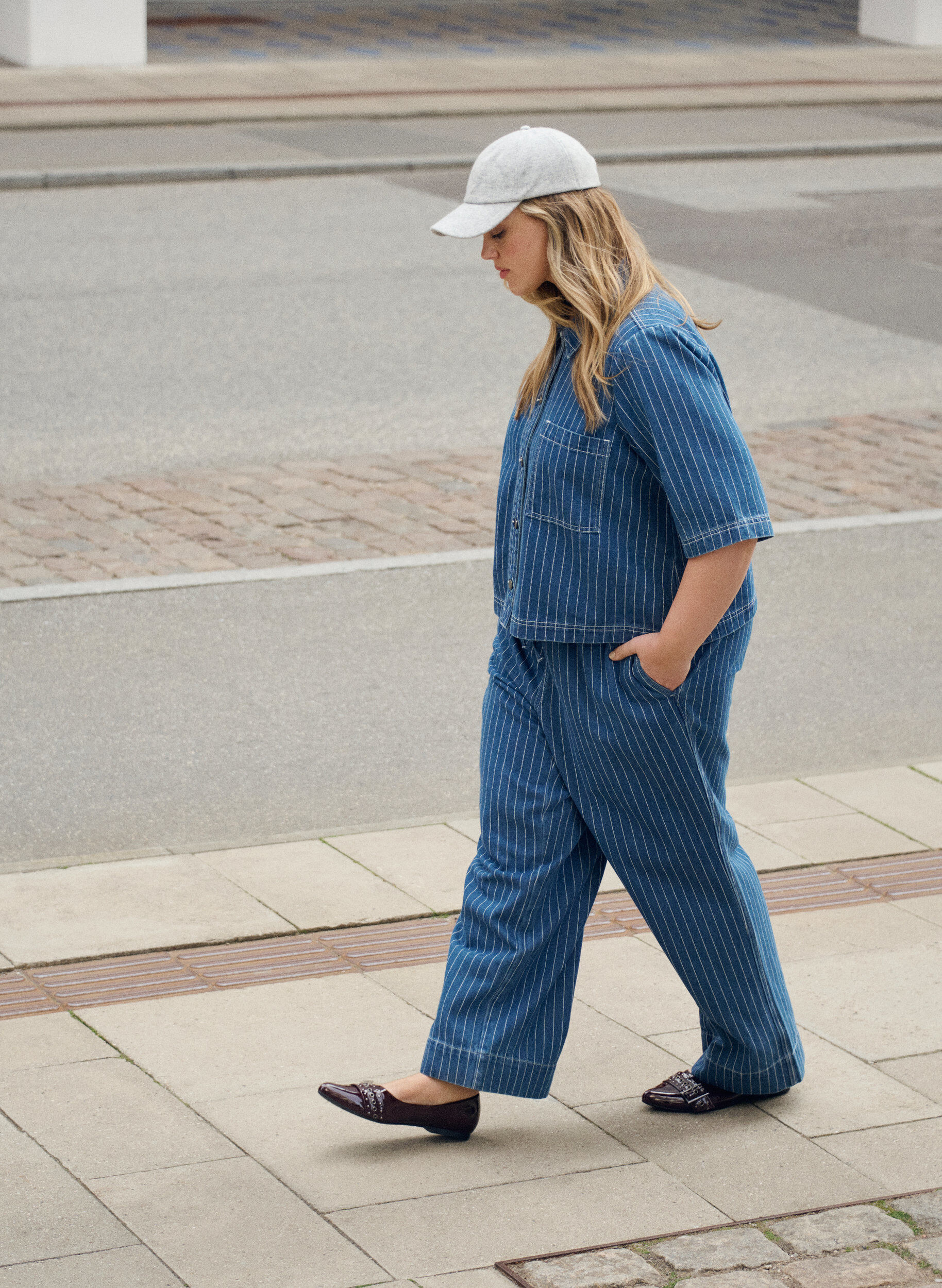 ZizziJeans mit weitem Bein und Streifen, Blau, Image image number 0